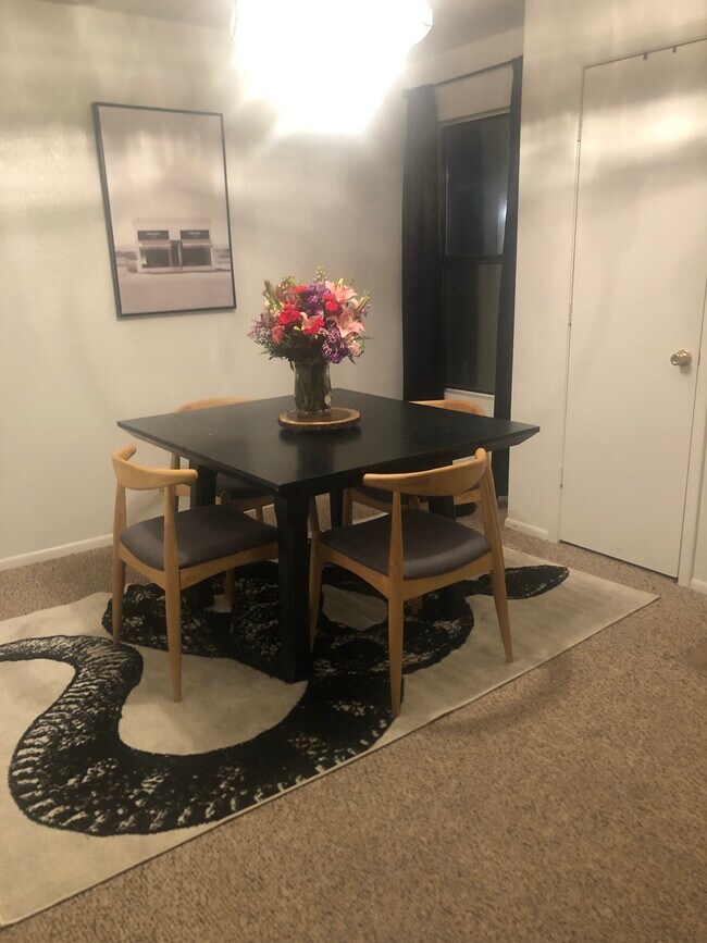 Dinning Room - 941 Calle Mejia