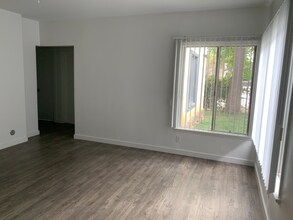 Building Photo - 14711-14717 Erwin St