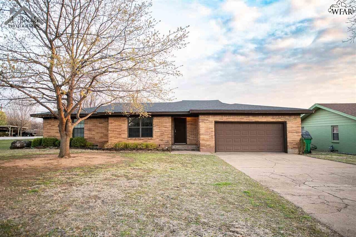 Foto principal - 501 W Texas Ave