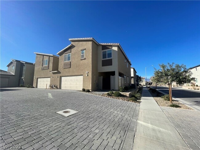 Foto del edificio - 4527 Sapphire Moon Ave