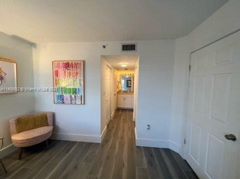Foto del edificio - 2351 Douglas Rd