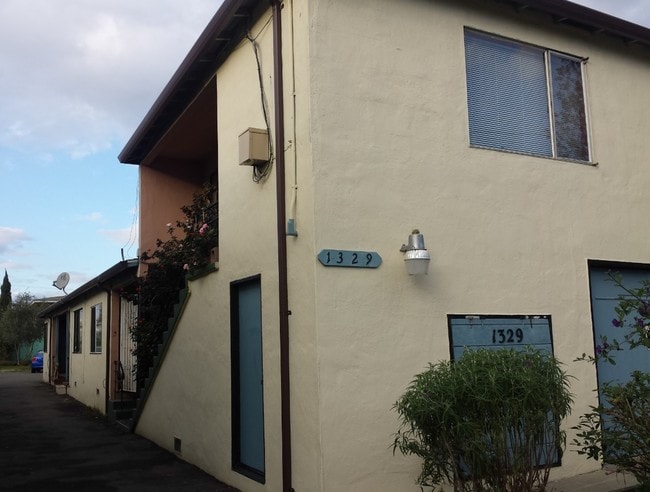 Building Photo - 1329 Rose St