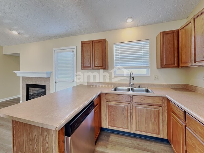 Foto del edificio - 10296 Manassas Ct