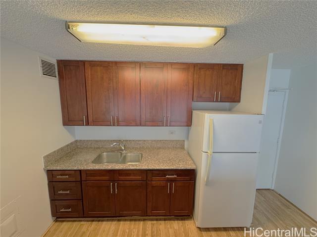 Building Photo - 411 Kaiolu St