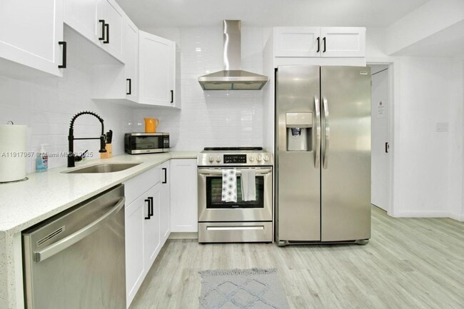 Building Photo - 2604 Fletcher Ct