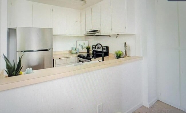 Foto del edificio - 4060 Huerfano Ave