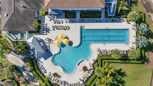 Foto del edificio - 12061 Summergate Cir