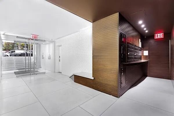 Foto del edificio - 250 W 15th St