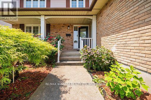 Building Photo - 26 Crestcombe Rd