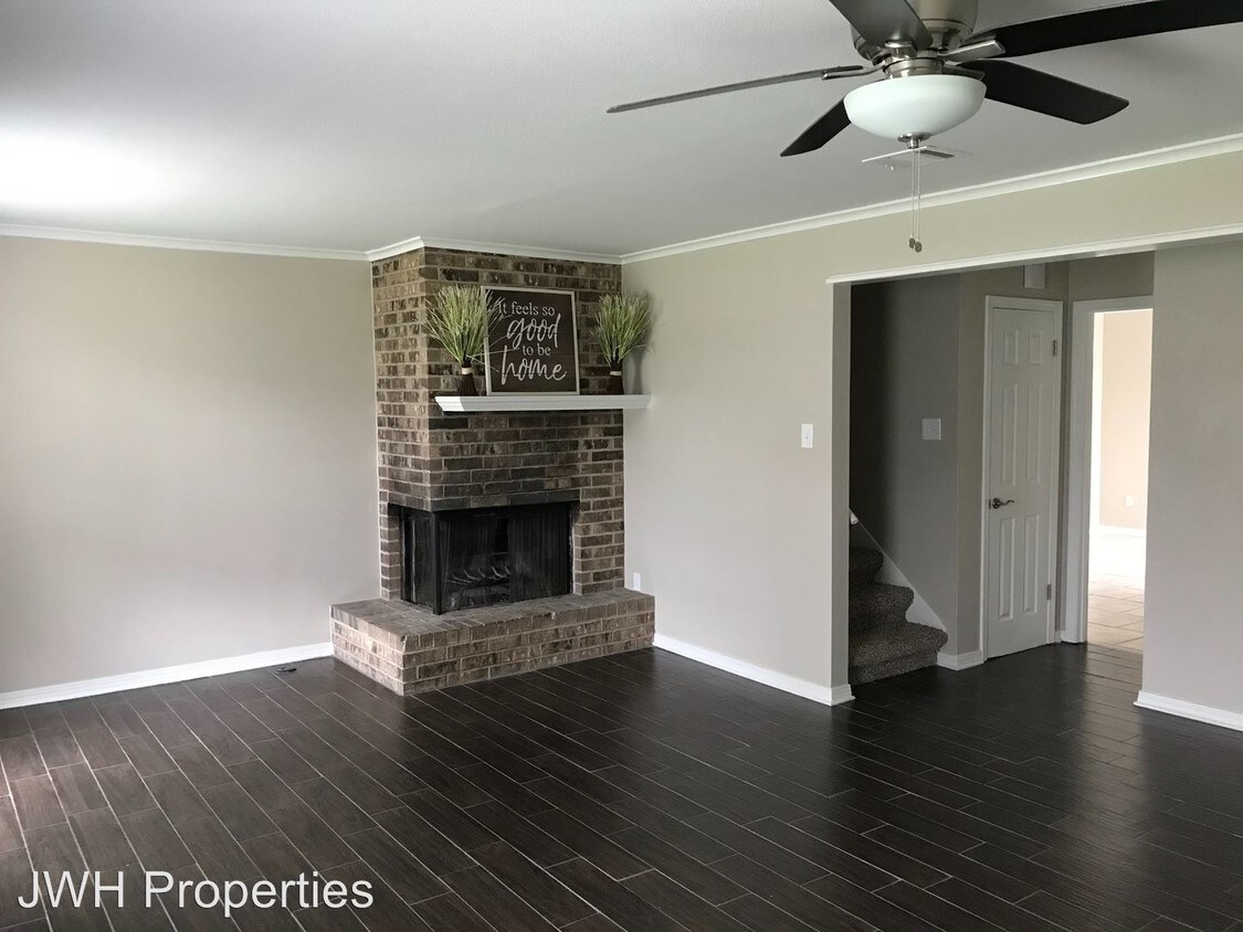Primary Photo - 3 br, 2.5 bath House - 10013 Saratoga Dr