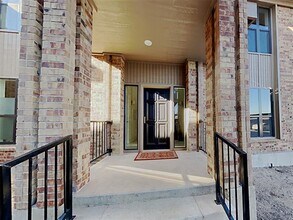 Building Photo - 10738 Park Village Pl