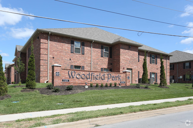 Foto del edificio - Woodfield Park Apartments