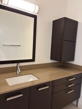 Interior Photo - 801 North