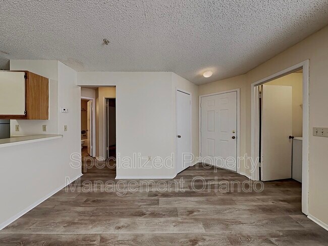 Building Photo - 623 Dory Ln