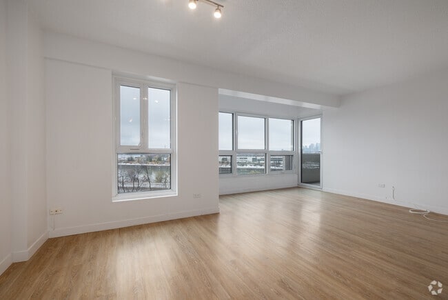 2BR, 1BA - 885SF - Living Room - Le Sans Soucy