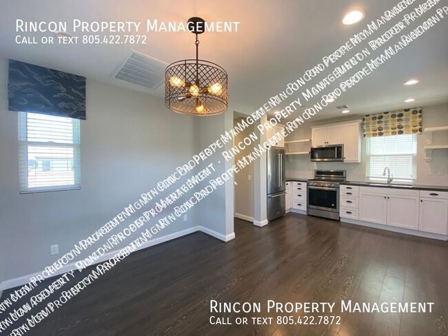 Building Photo - Available Starting March 25--Gorgeous Stud...