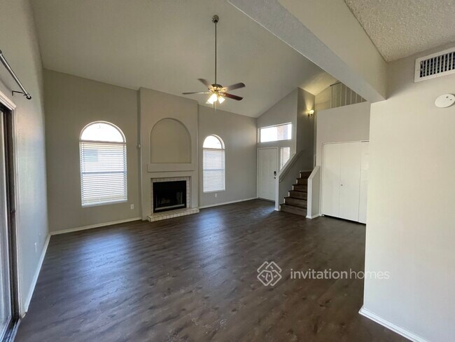 Building Photo - 4526 E Harmony Ave