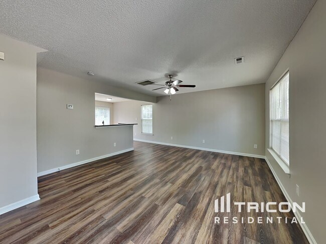 Foto del edificio - 6303 McIntyre Ridge Dr