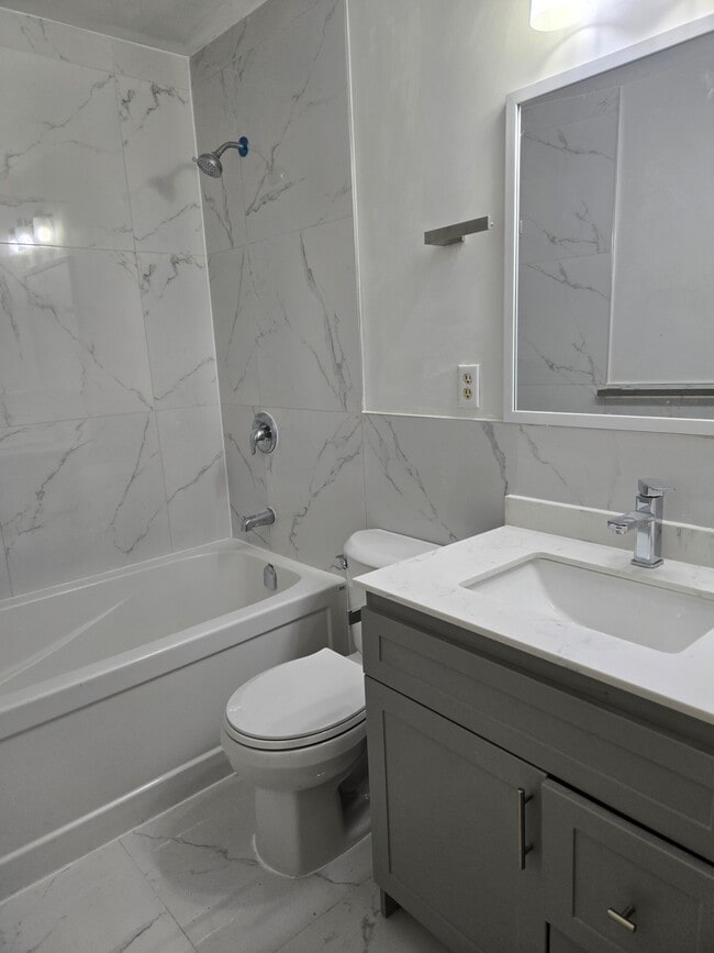 Bathroom - 11 Wellington Road 124