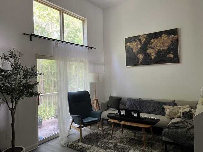 Foto del edificio - 109 N Barrow Pl