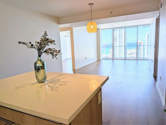 Building Photo - Sweeping Ocean Views at Symphony, 2 Bed, 2...