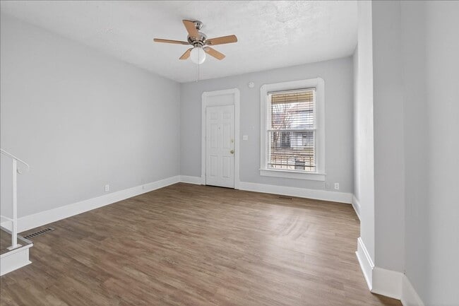 Photo - 1135 S Richland St Townhome