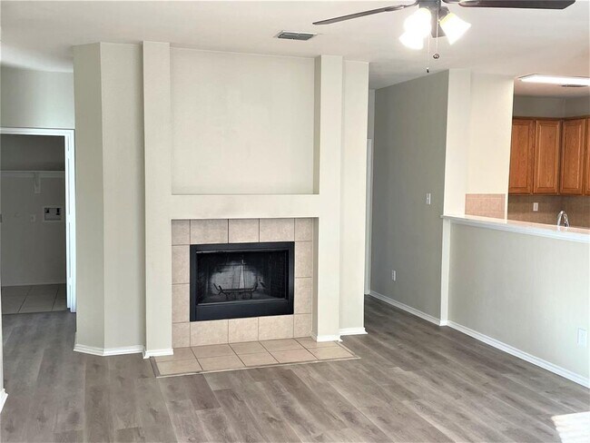 Building Photo - 1507 Bankston Dr
