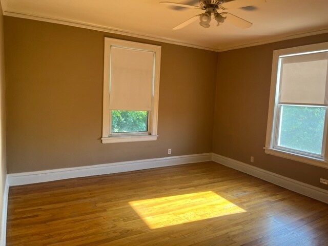 Foto del edificio - 847 Hannah Ave