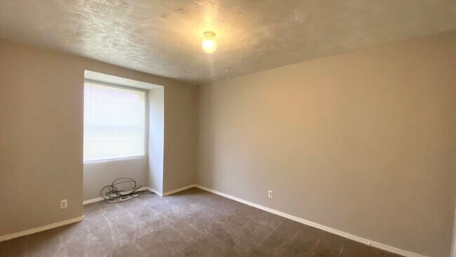 Foto del edificio - 2221-2227 StoneyBrook Road