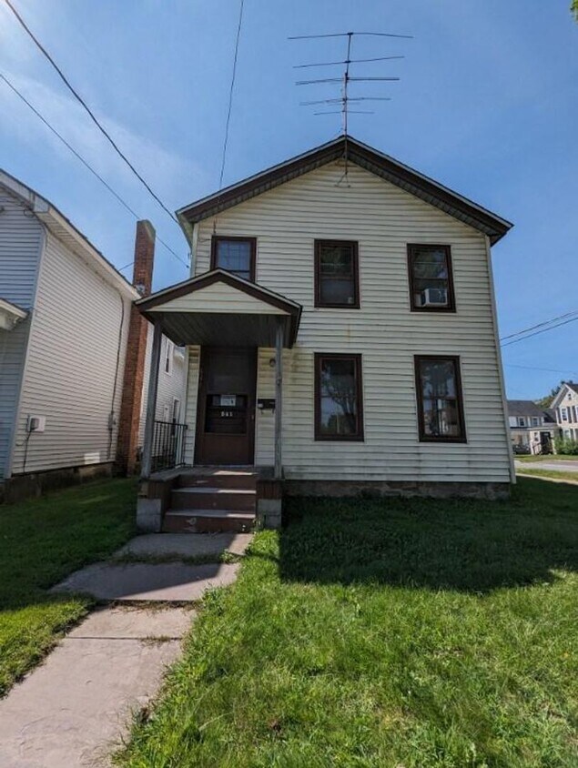 541 W Thomas St Unit Apt 1Lower, Rome, NY 13440 Room for Rent in