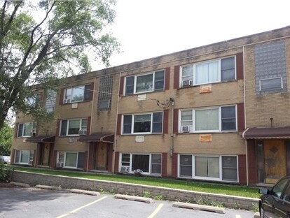 Primary Photo - 523 N Neva Ave