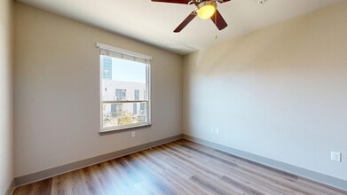 Interior Photo - 13th & Market