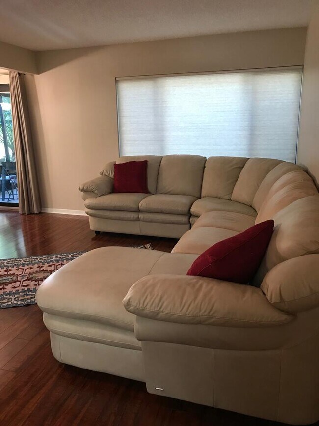 Foto del edificio - 1169 NW 13th St