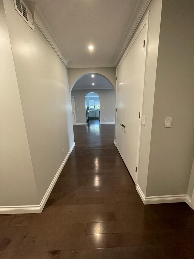 Foto del edificio - 1567 Westholme Ave