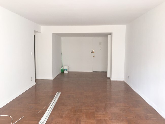 Building Photo - 245 E 63rd St