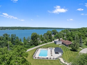 Building Photo - 54 Lausanne Ct