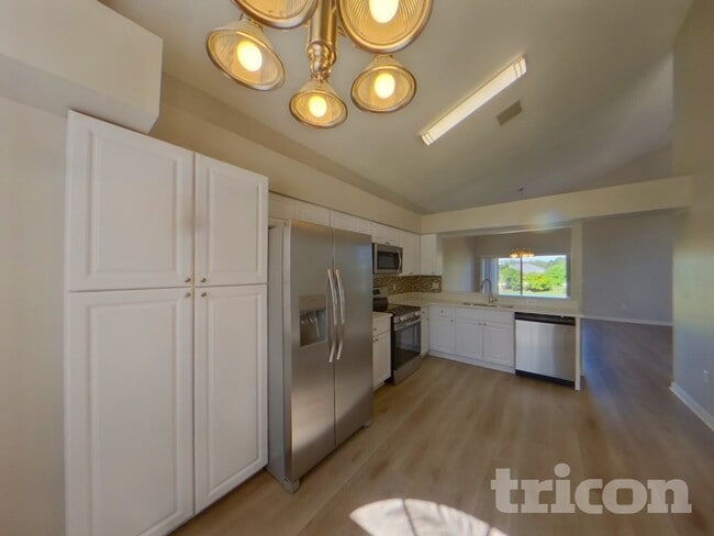 Building Photo - 13445 Beechberry Dr