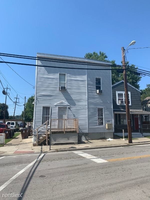 4455 Decoursey Ave, Covington, KY 41015 Room for Rent in Covington