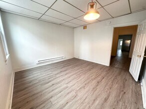 Building Photo - 31 N Hartley St