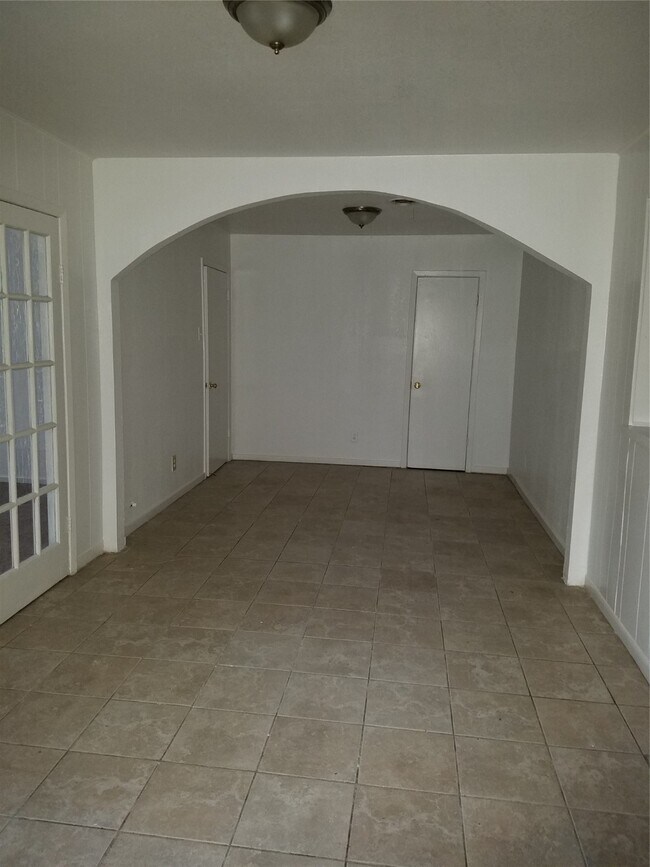 Foto del edificio - 7630 Claiborne St