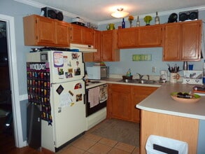 Building Photo - 1507 Highland Ave