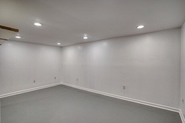 Foto del edificio - 124 Hilldale Ct