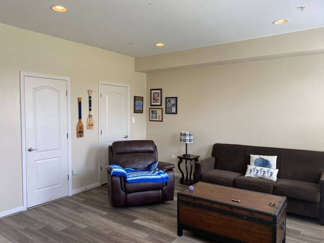 Foto del edificio - Gorgeous 3 Bedroom Townhome in Silver Spring!