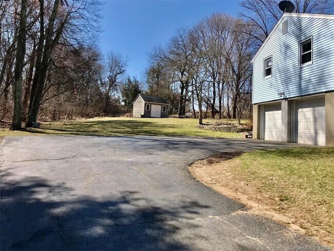 Building Photo - 80 Spinning Wheel Rd