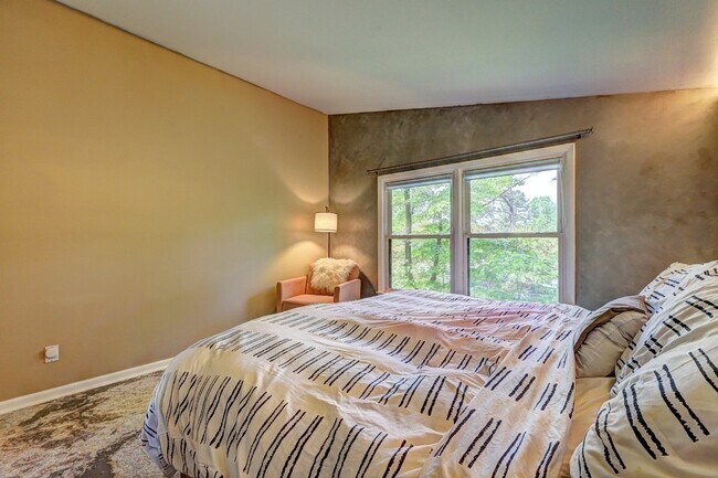 Foto del edificio - 3497 Northcrest Rd