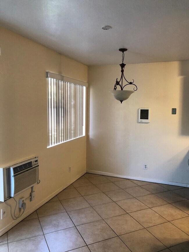 Foto del edificio - 8661 Lake Murray Blvd