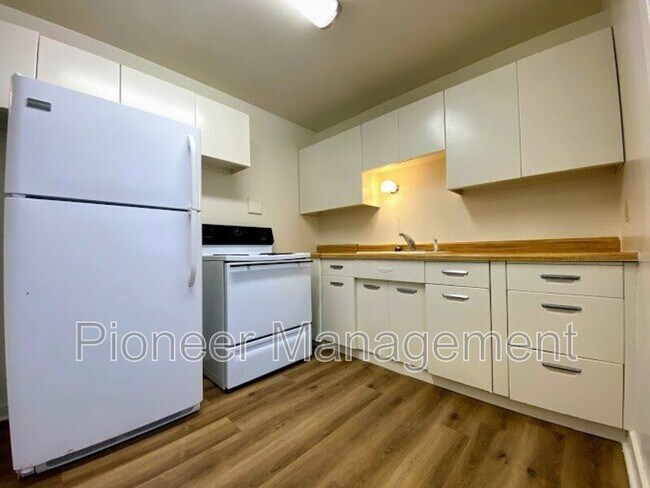 Foto del edificio - 753 NE Alameda Ave