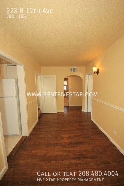 Foto del edificio - 223 N 12th Ave