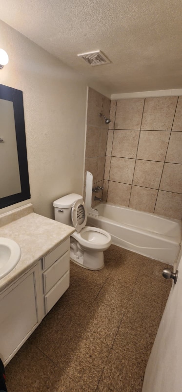 Building Photo - 50 N Casa Grande Ave