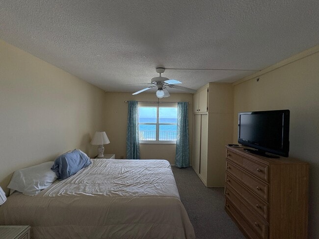 Foto del edificio - 3101 S Ocean Blvd